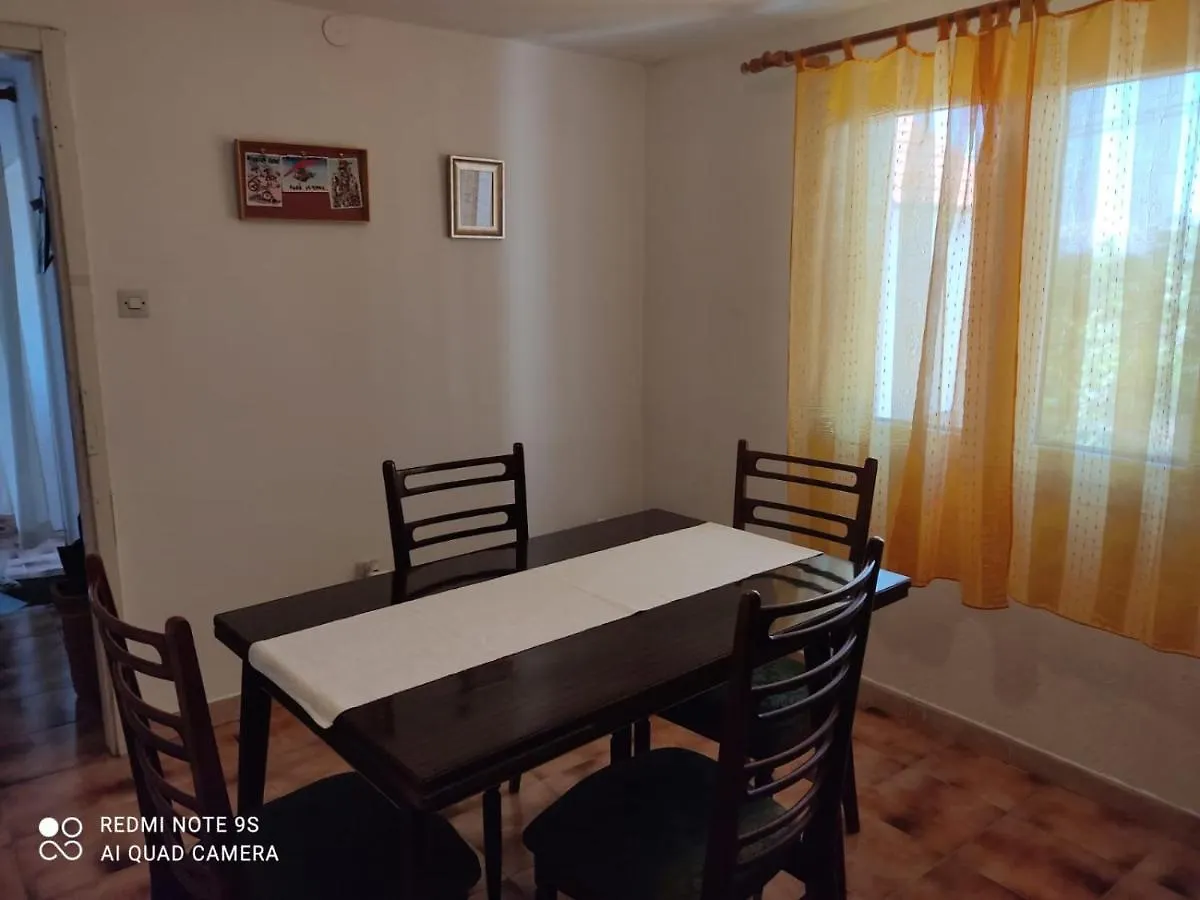 Apartments Nino Stivan
